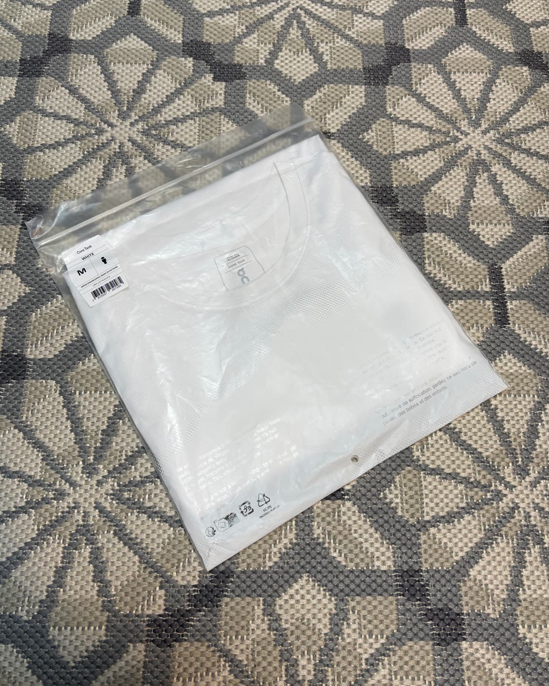 (M) 온 러닝 코어 탱크 화이트 상품이미지3