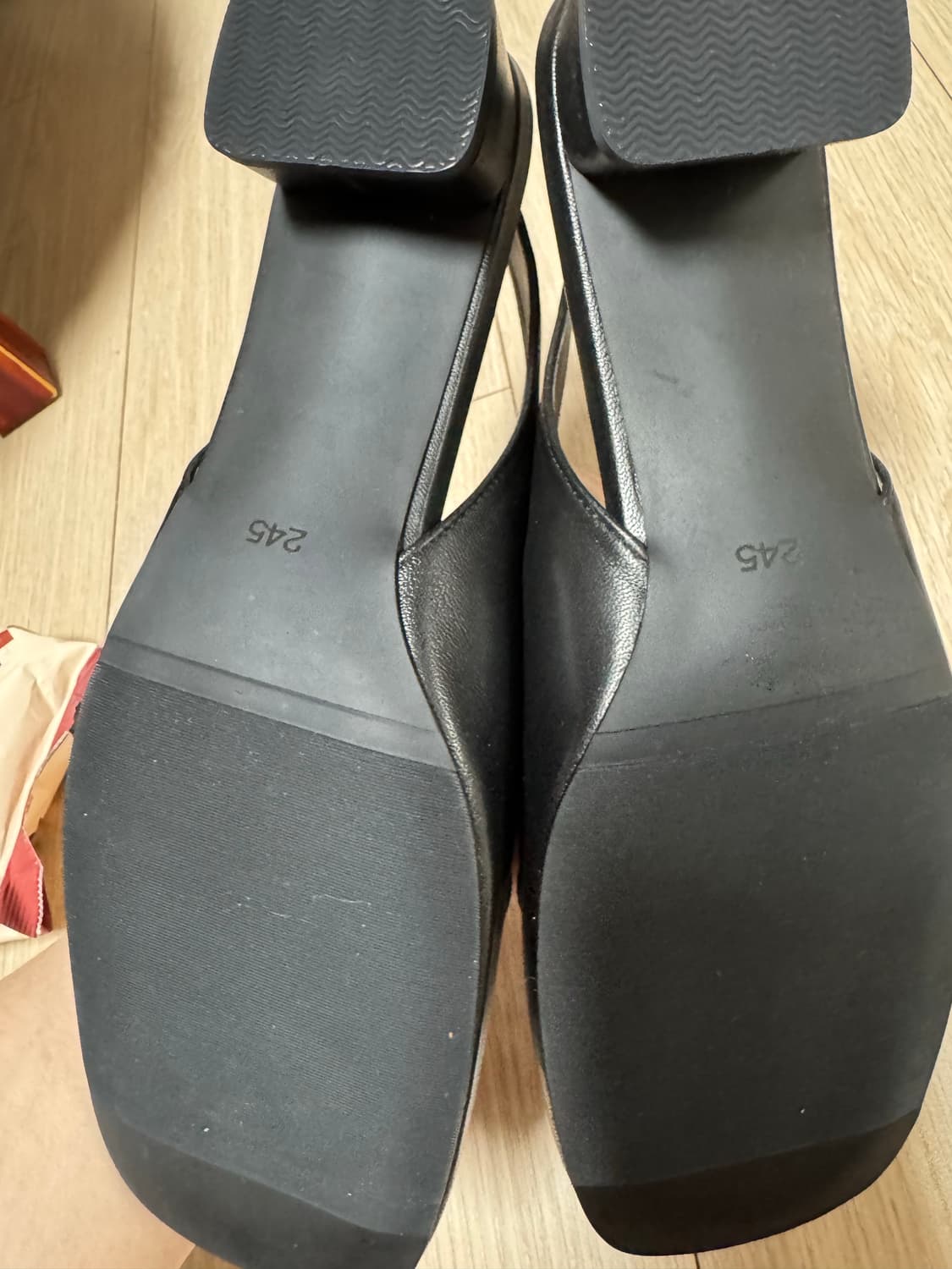 새상품) 마뗑킴 리본 디테일 슬링백 슈즈 블랙 245 상품이미지3