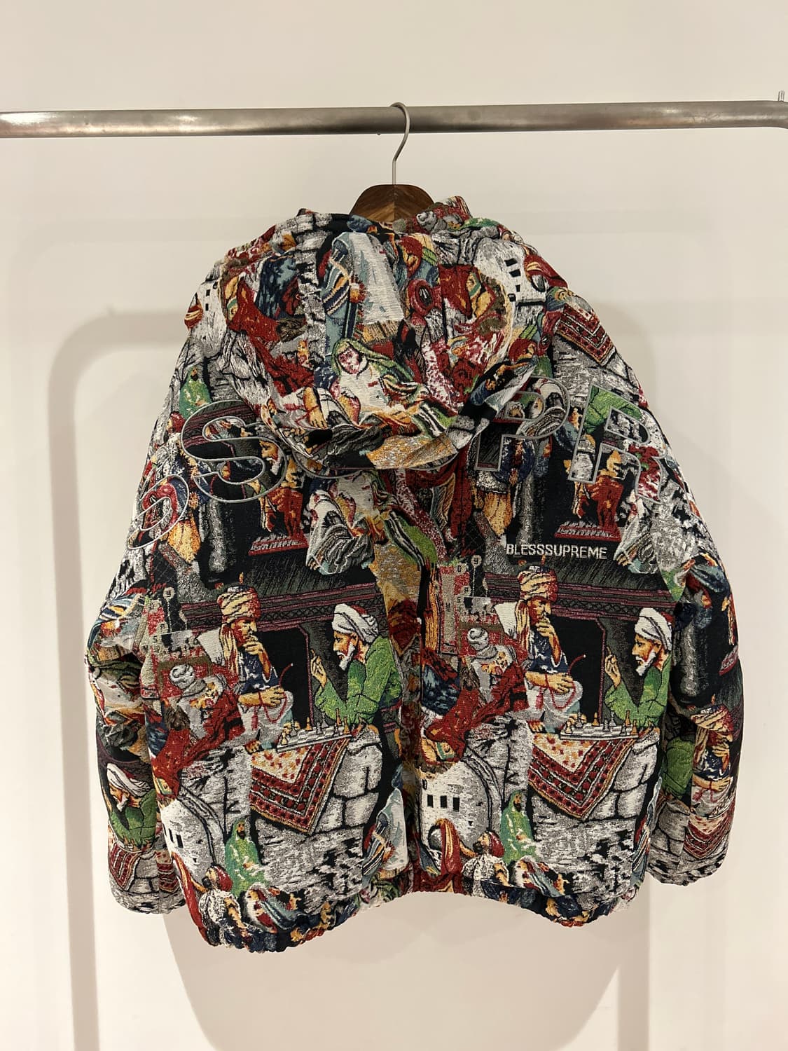 Supreme x Bless Puffer Jacket 상품이미지3