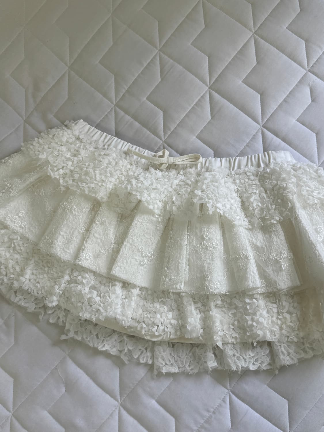 글로니 걸프렌드 레이스 러플 미니스커트 상품이미지3