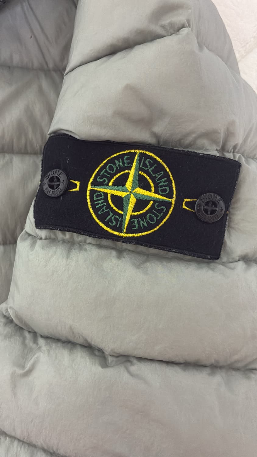 스톤아일랜드 경량패딩 판매합니다. 상품이미지2