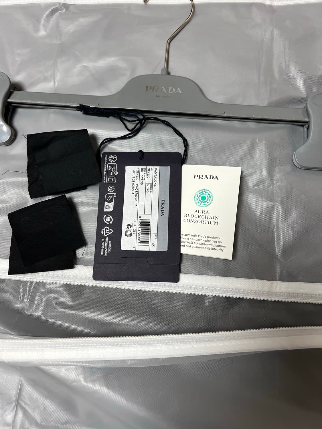 프라다 리나일론 조거 팬츠 블랙 48 상품이미지4