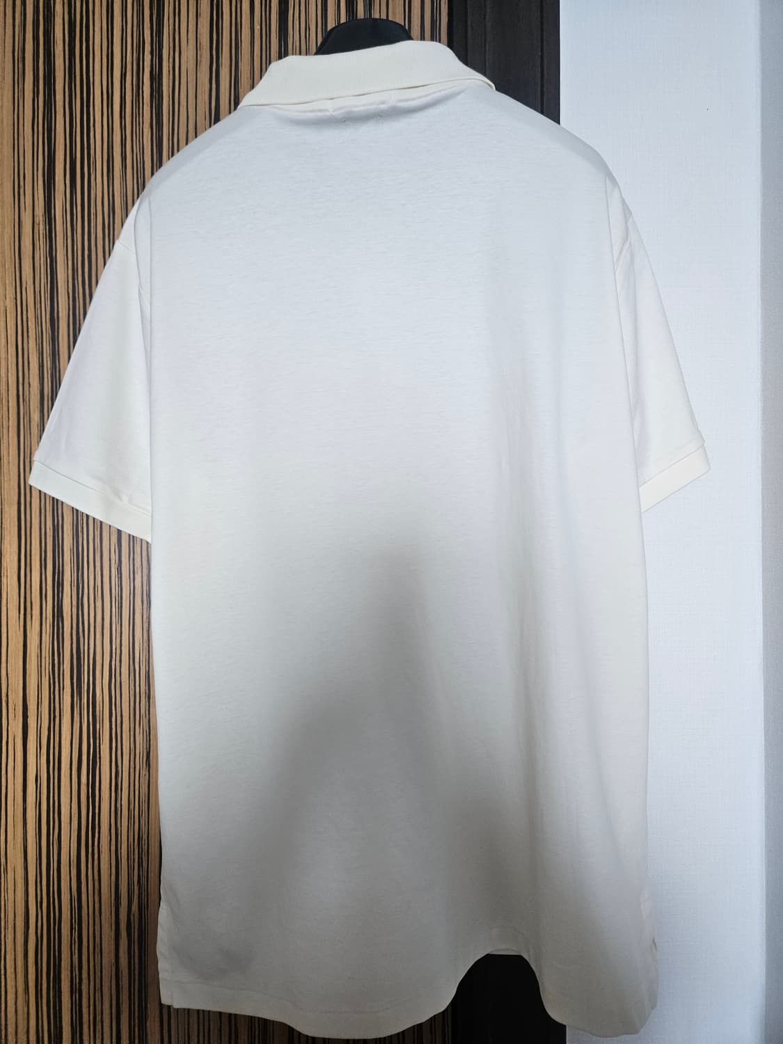 폴로 아이보리색 반팔 카라티 판매합니다 상품이미지2