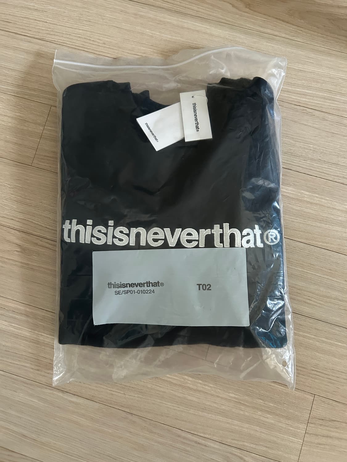 [새상품] 디스이즈네버댓 T-Logo Crewneck 맨투맨 상품이미지1