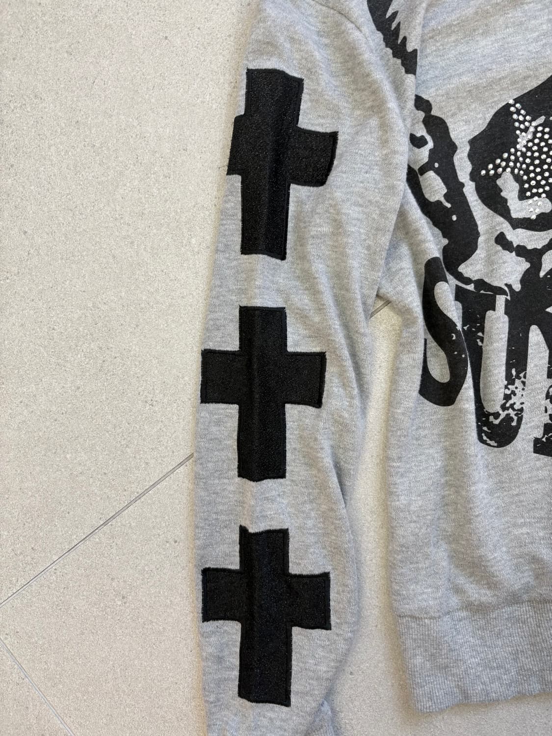 십자가 해골 큐빅 후드집업 상품이미지3