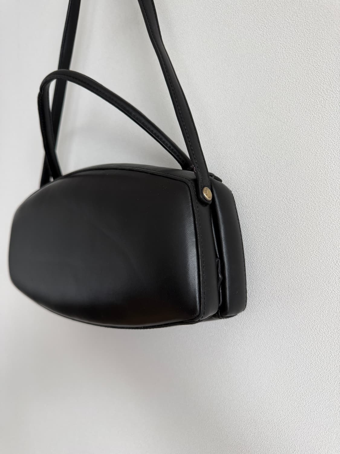 아카이브앱크(Archivepke) 레더 프레임 숄더백 상품이미지2