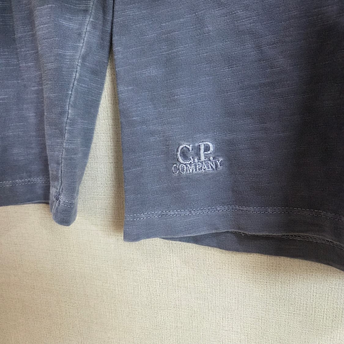 C.P. 컴퍼니 긴팔 티셔츠 그레이 95사이즈 상품이미지5