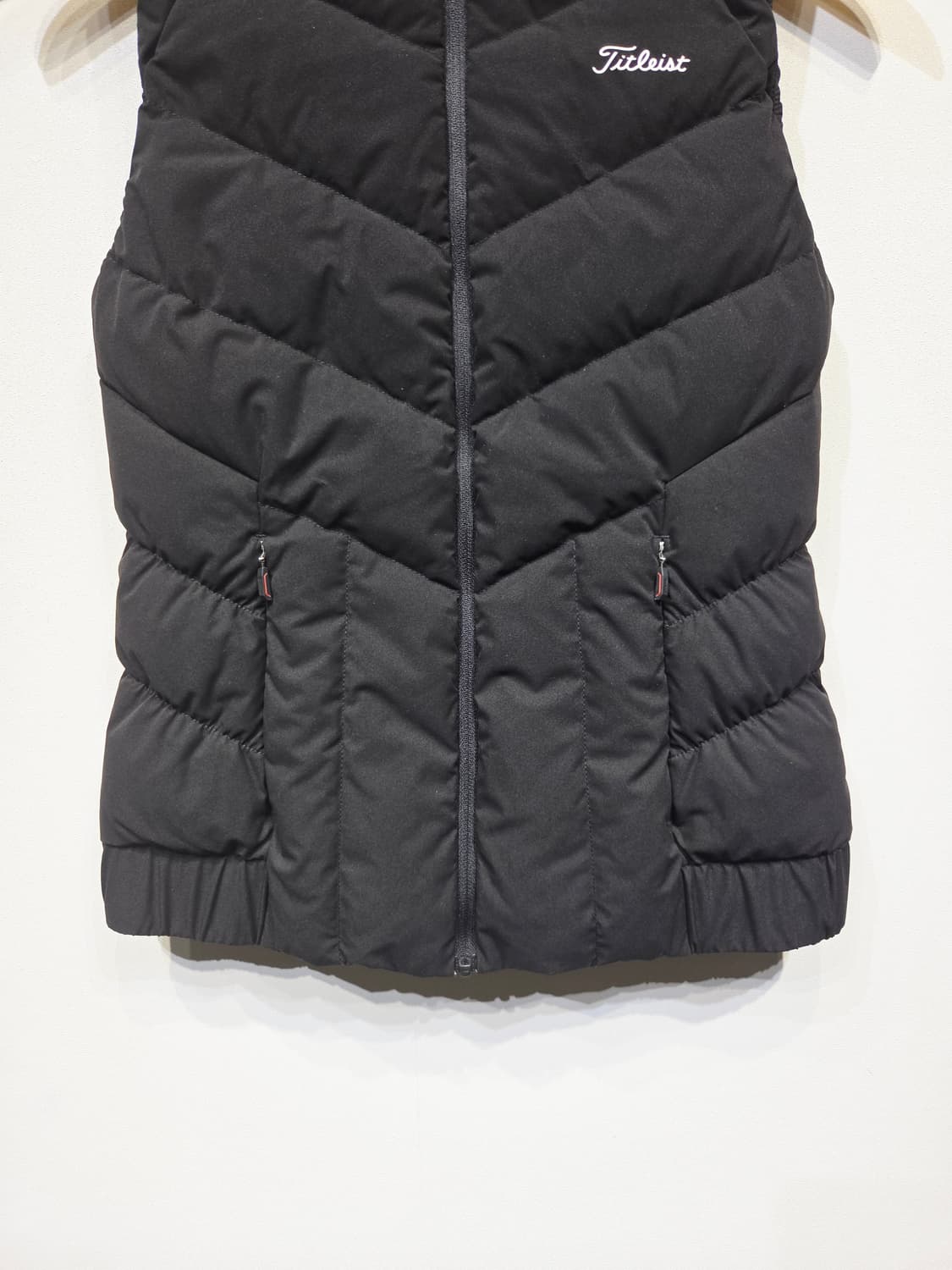 (새 상품) 타이틀리스트 여성 구스다운 골프 패딩 조끼 상품이미지4
