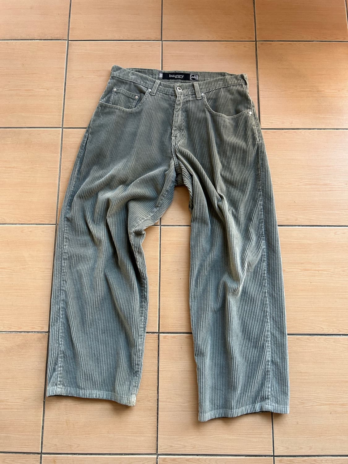 90‘s 리바이스 실버탭 베기 코듀로이팬츠 상품이미지1
