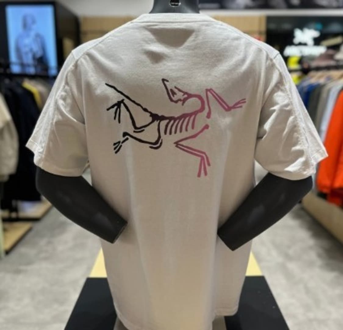 아크테릭스 빅로고 반팔티 화이트XL(새상품/정품) 상품이미지3