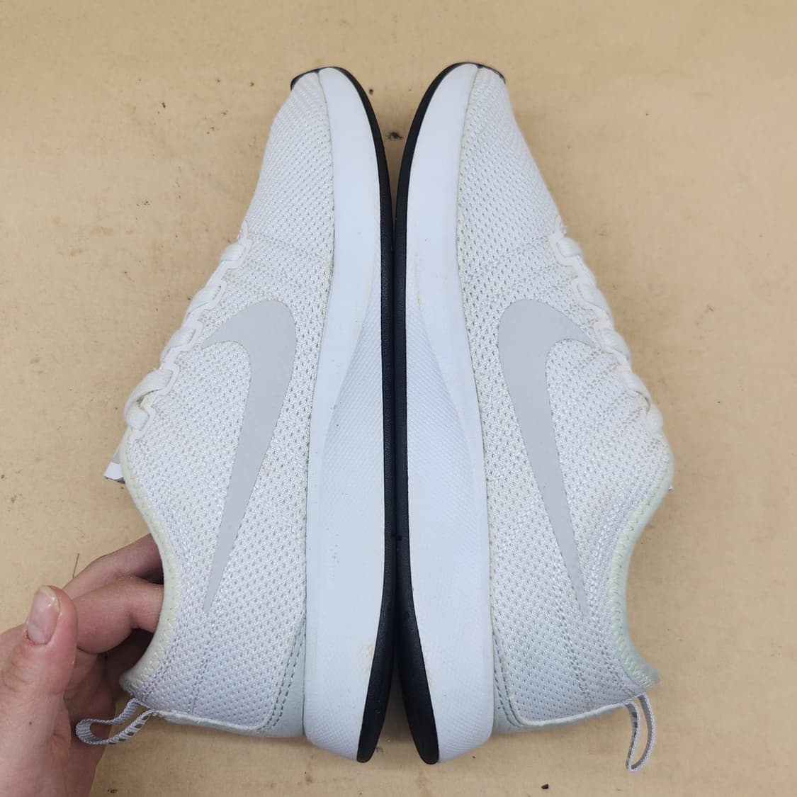 나이키 듀얼톤레이서 여성운동화230 상품이미지5