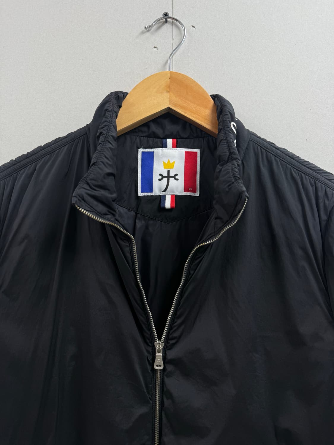 여성 95 / 까스텔바작 숏 봄버 점퍼 블랙 상품이미지4