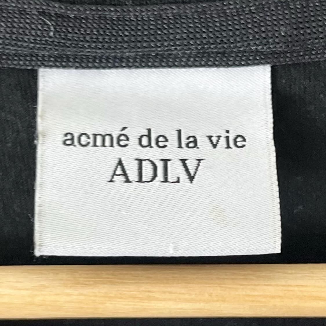 아크메드라비 블랙 빅프린팅 하프 티셔츠 상품이미지6