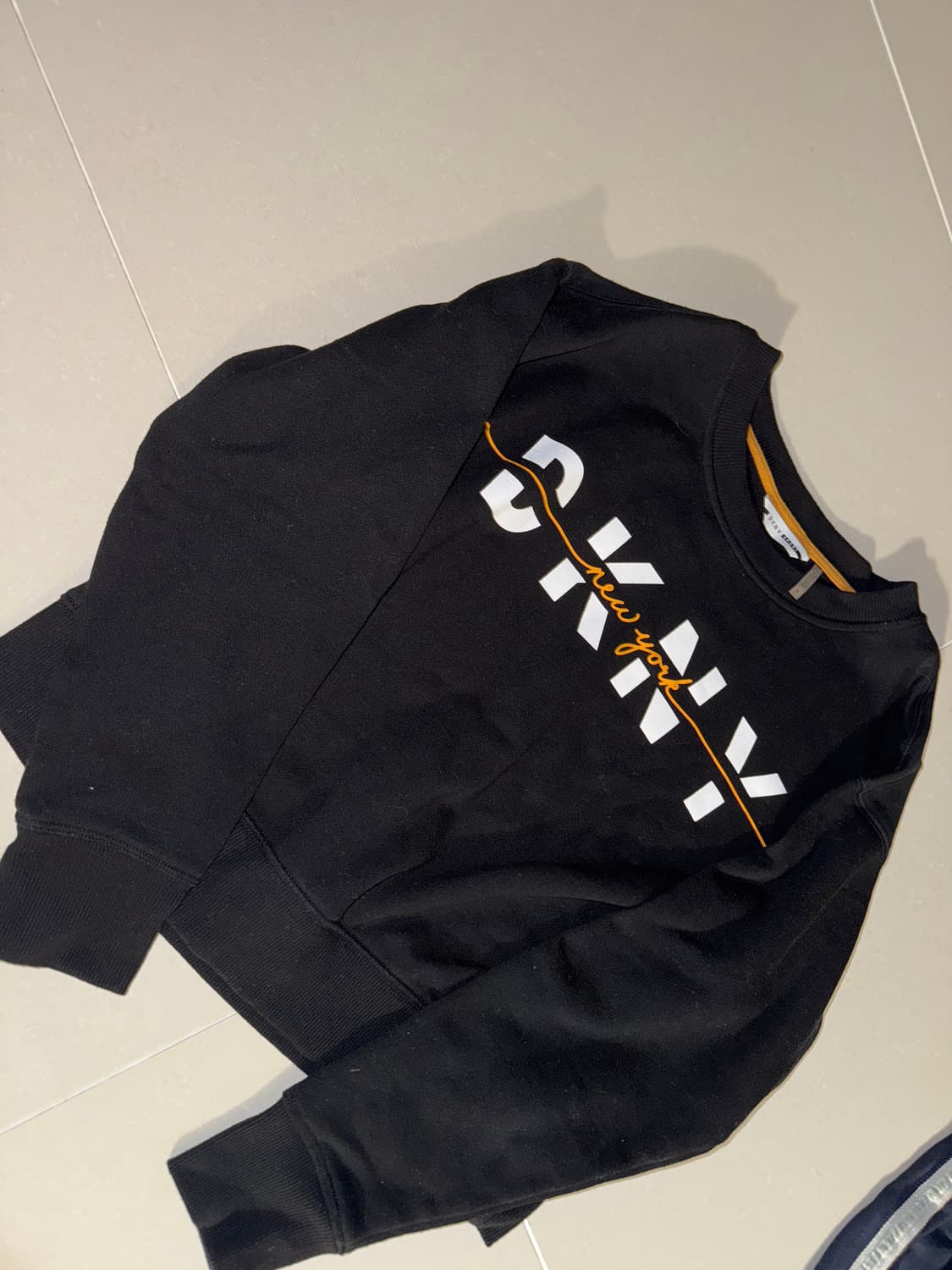 dkny 맨투맨 상품이미지3