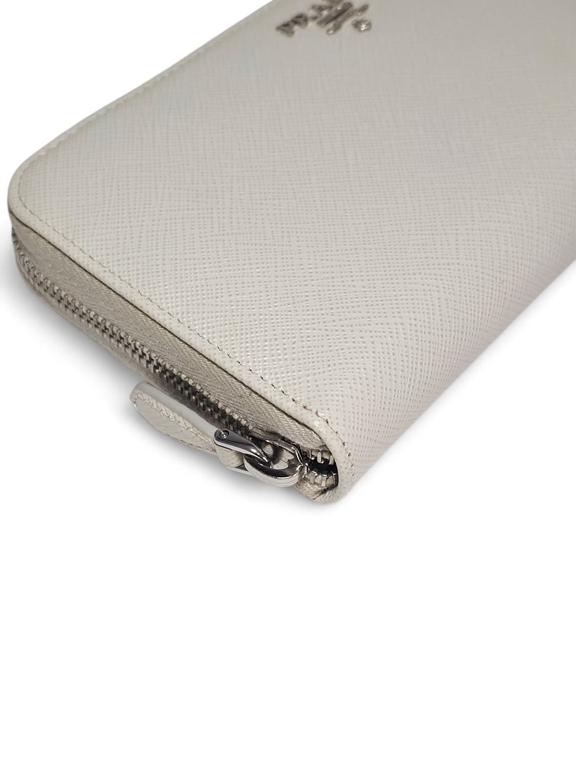 프라다 메탈로고 사피아노 장지갑 베이지 화이트 상품이미지5