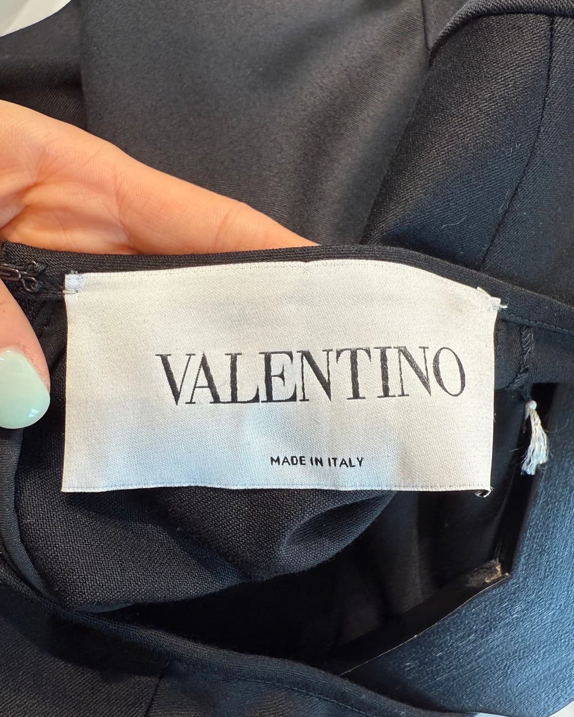 발렌티노 블랙 벨티드 미디 원피스  상품이미지9