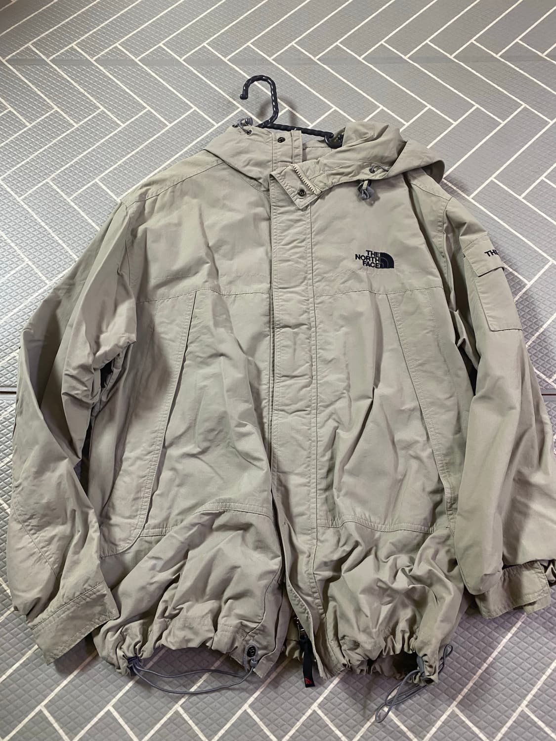 노페 베이지 바람막이 105 상품이미지1