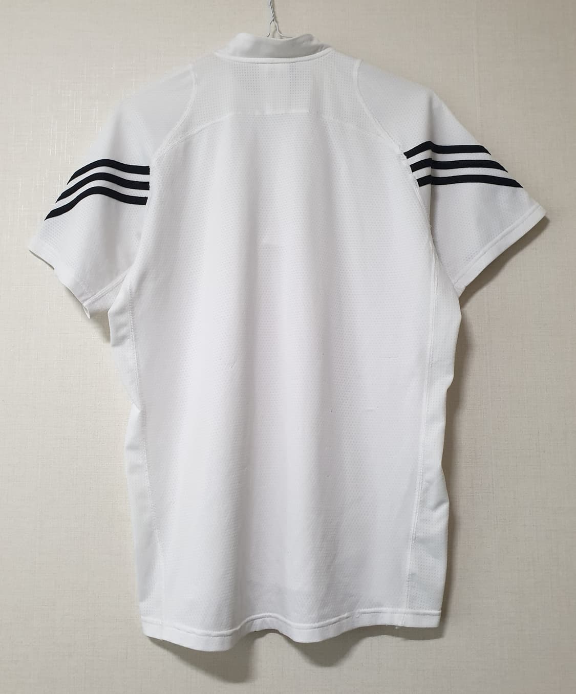 아디다스 반집업 반팔티 100사이즈 상품이미지2