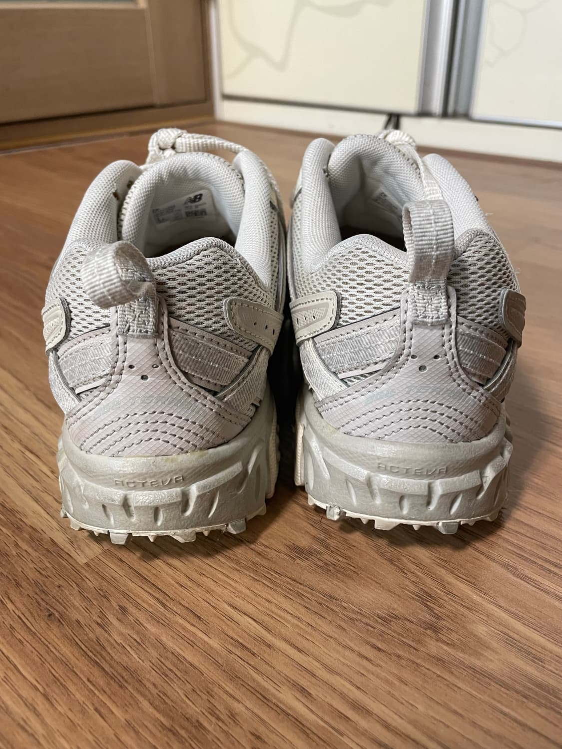 뉴발란스 410v5 베이지 240 상품이미지6