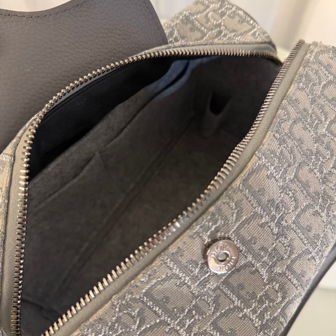 S / 미디움 디올 실버 메탈 새들백 한정판 상품이미지8