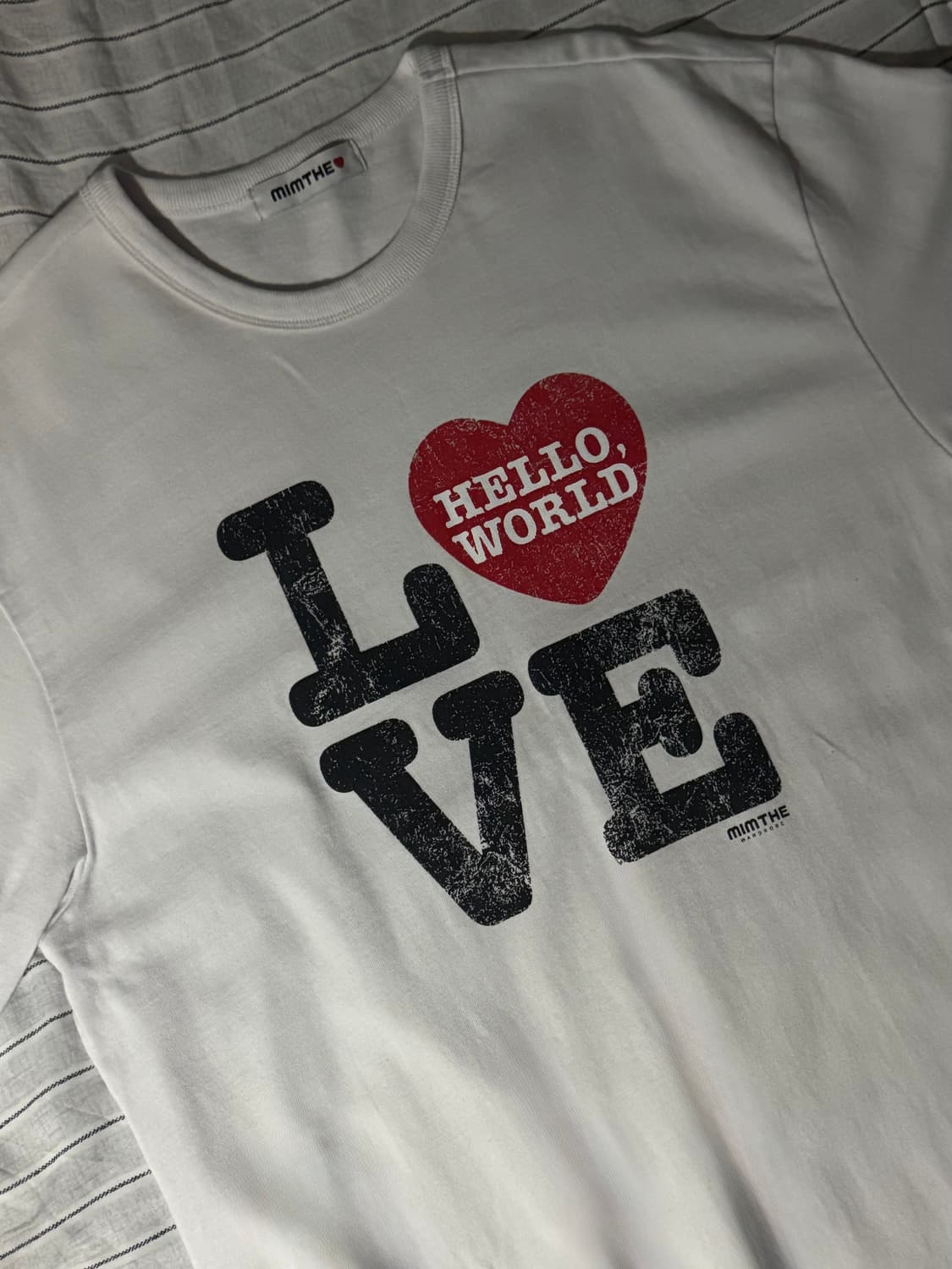 헬로 월드 LOVE 티셔츠 상품이미지1