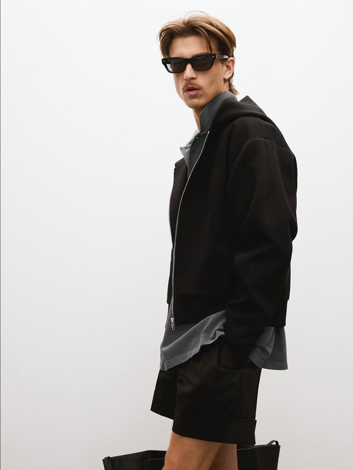 [L] 렉토 로고 디테일 크롭 후드집업 블랙 상품이미지3