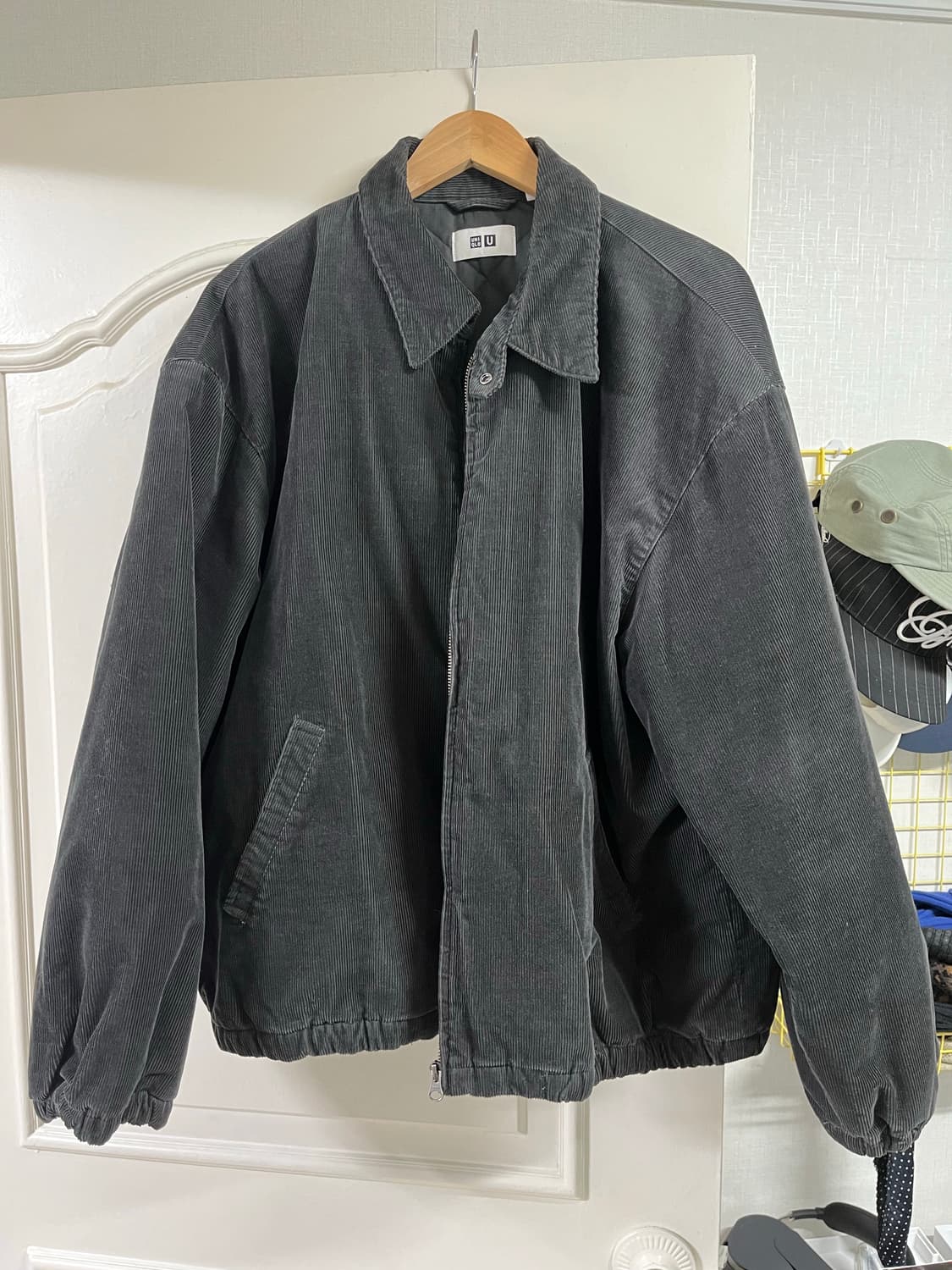 유니클로 u 코듀로이 패디드 블루종 상품이미지1