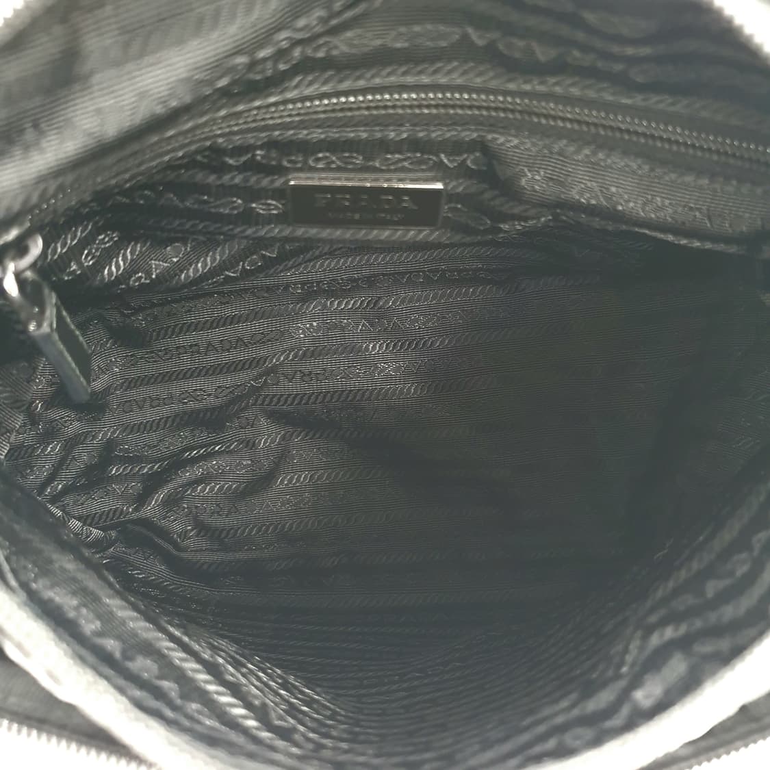 프라다 리나일론 투버클 블랙 메신저백 크로스백 숄더백 상품이미지10