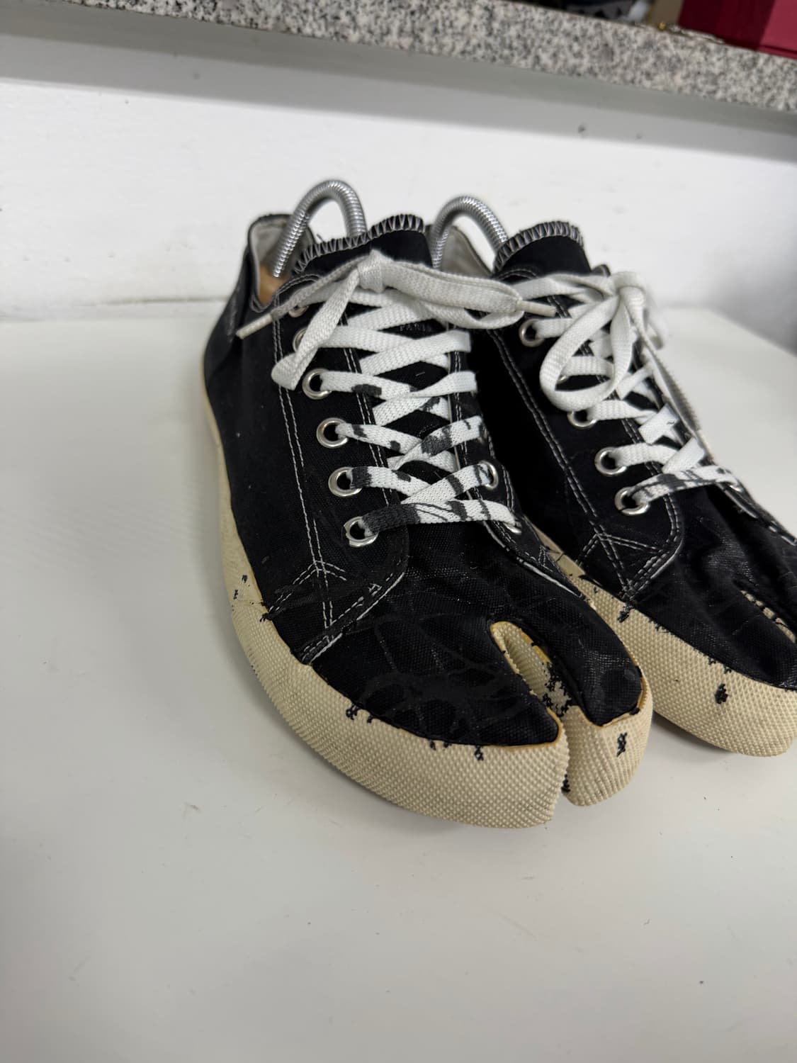 정품) 메종마르지엘라 타비 스니커즈 43 상품이미지3