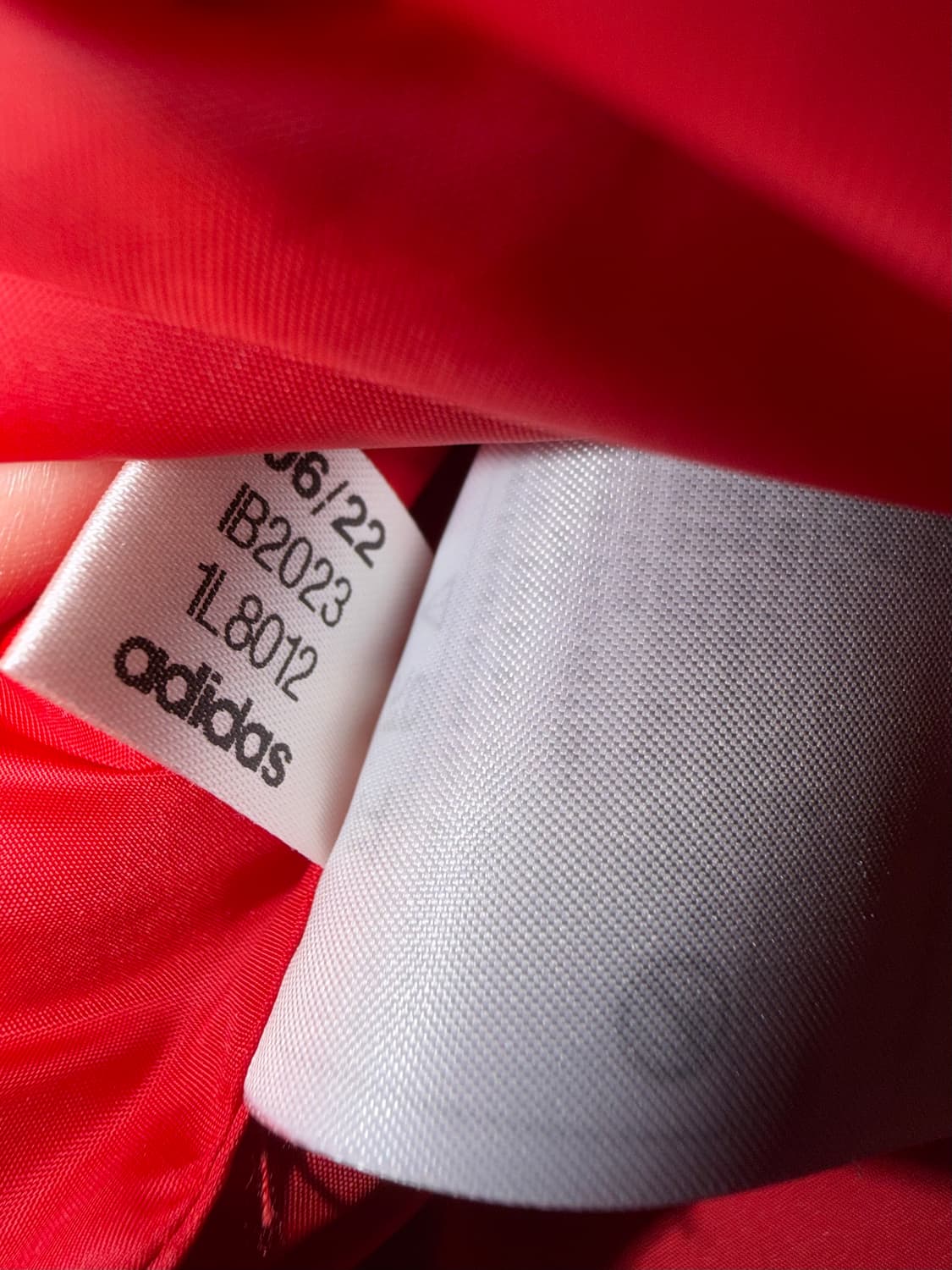 아디다스 오리지널 로고 모노그램 덕다운 푸퍼 패딩 상품이미지10