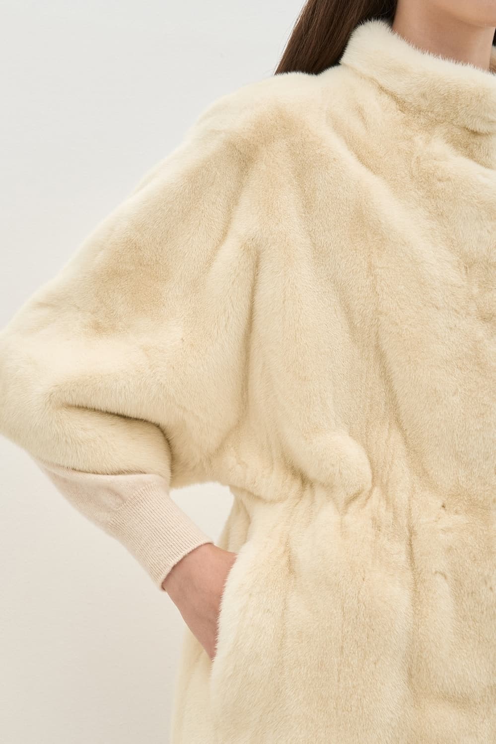 (한섬) 더캐시미어 하프슬리브 밍크 자켓 66 상품이미지2