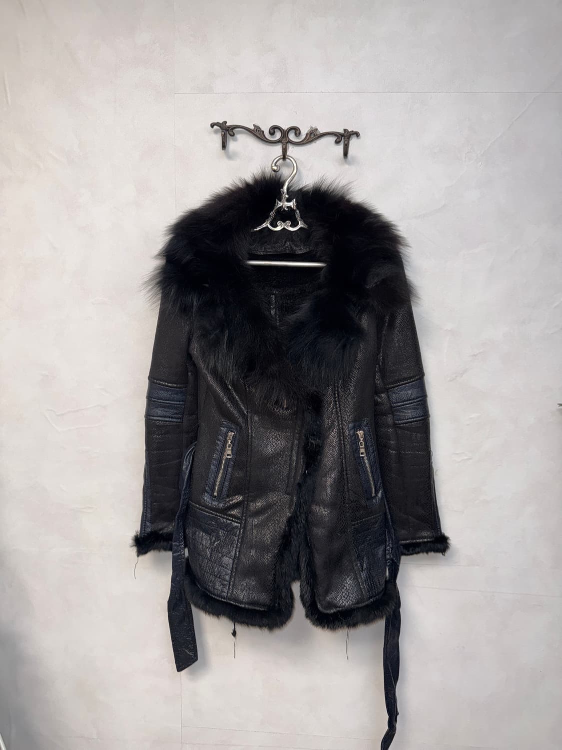 Black python belted fur mustang 상품이미지3