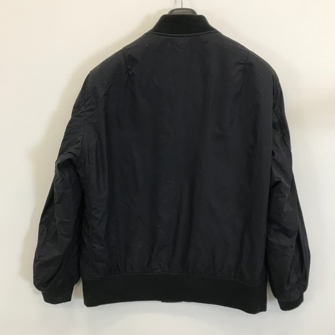 유니클로 네이비 ma-1 항공점퍼 [L] 상품이미지4