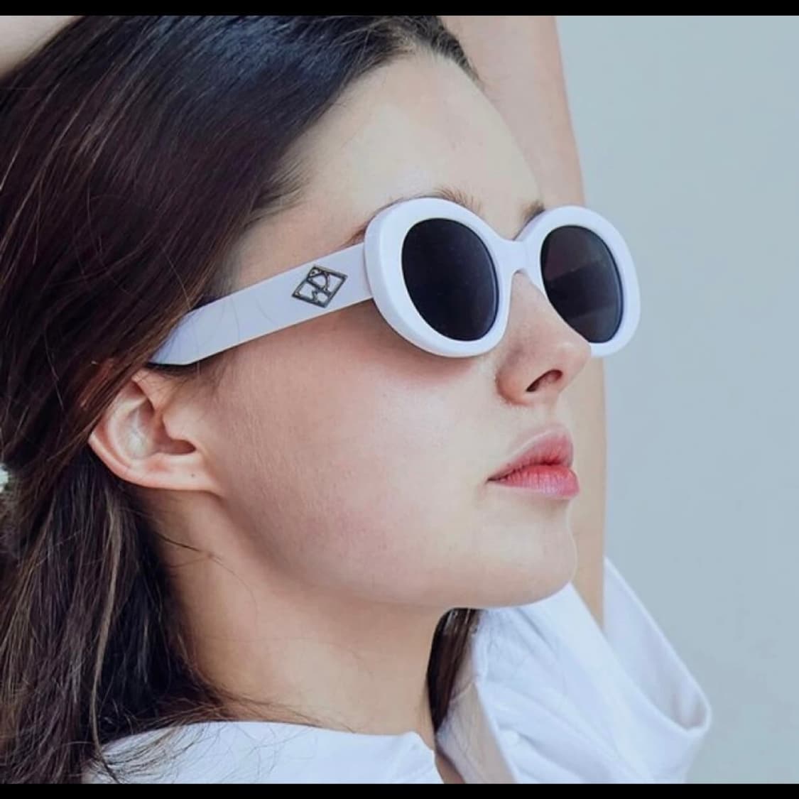 리끌로우 선글라스 크림 화이트 상품이미지2