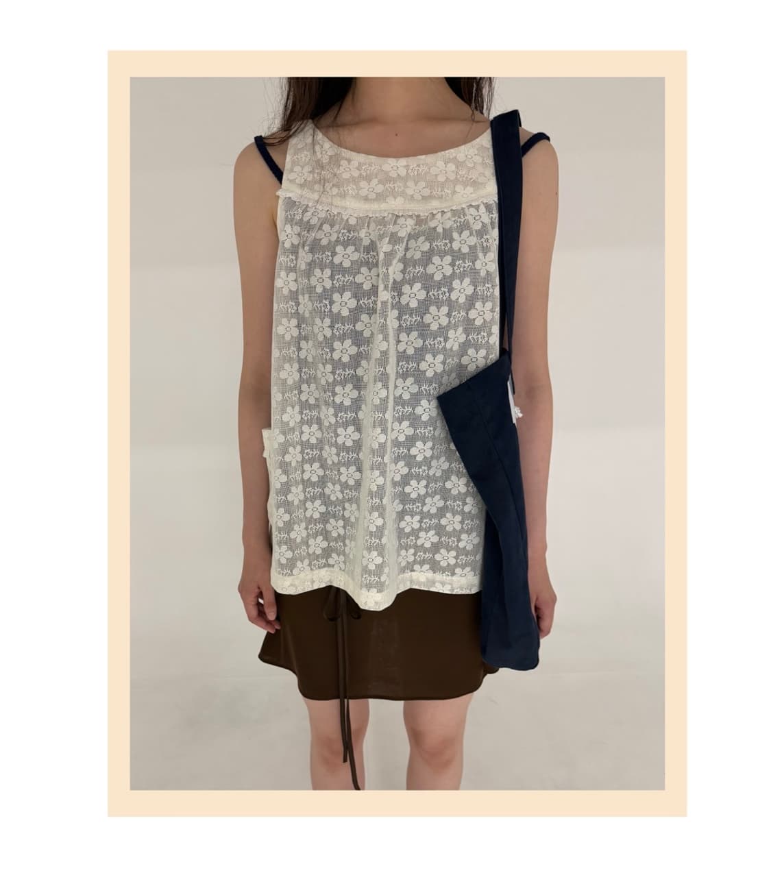 나비버스 RONI BLOUSE IN LACE 상품이미지2