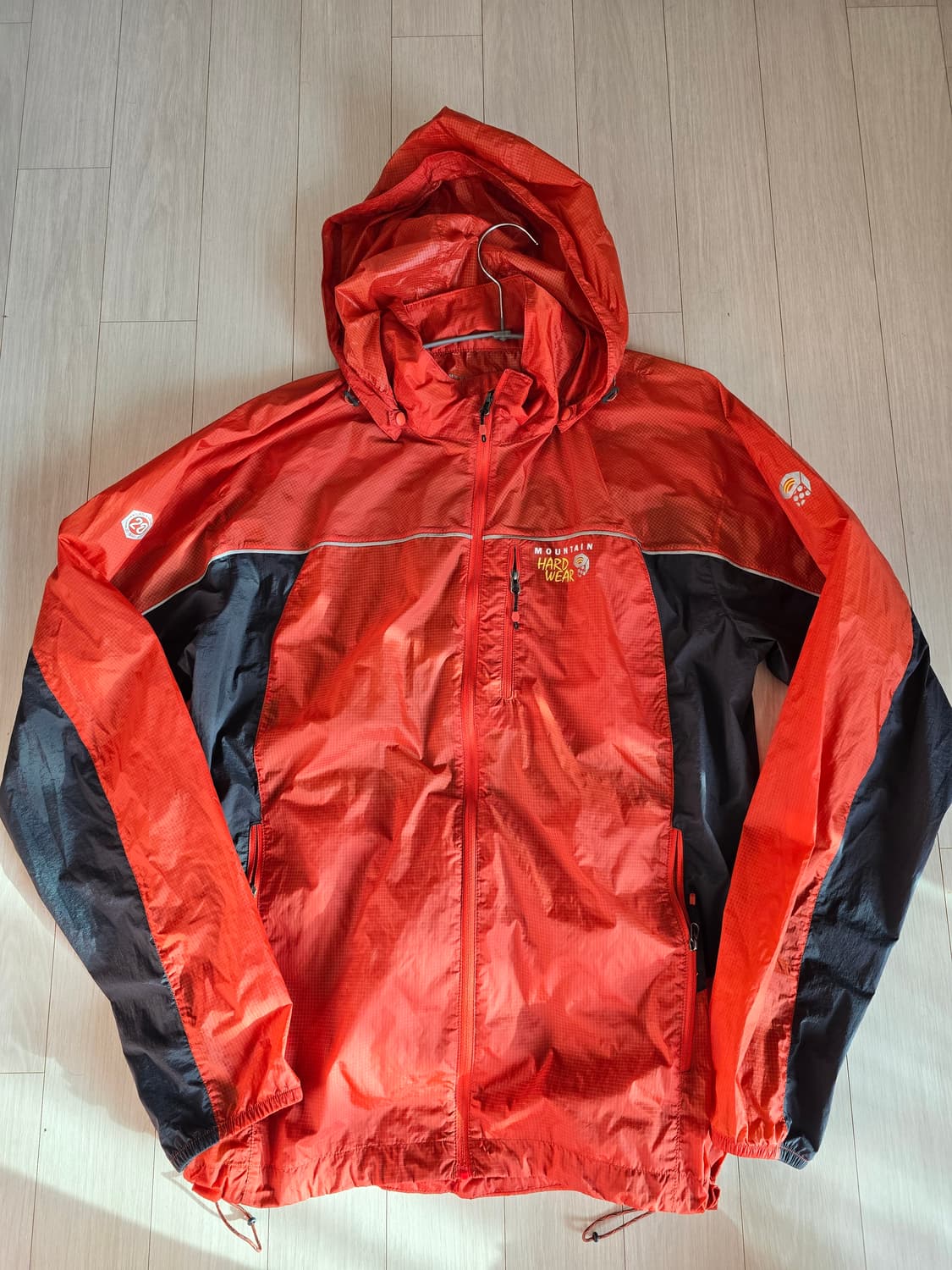 마운틴하드웨어 바람막이 xl105 상품이미지3