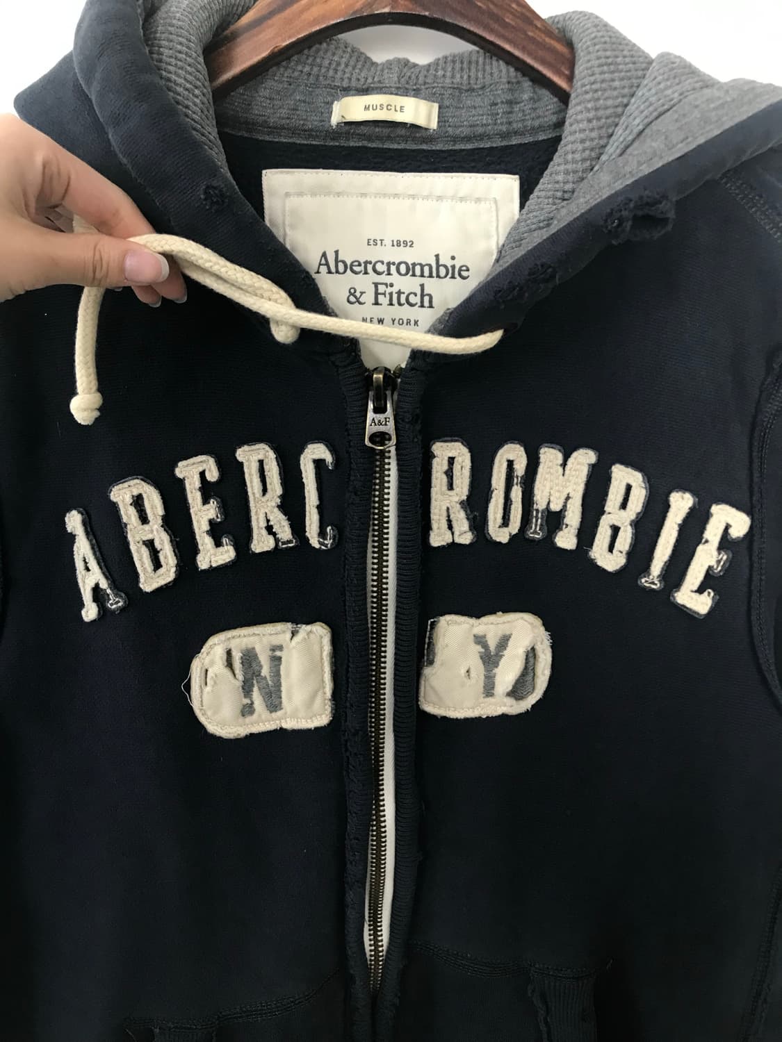아베크롬비 y2k 와투케 네이비 후드집업 상품이미지4