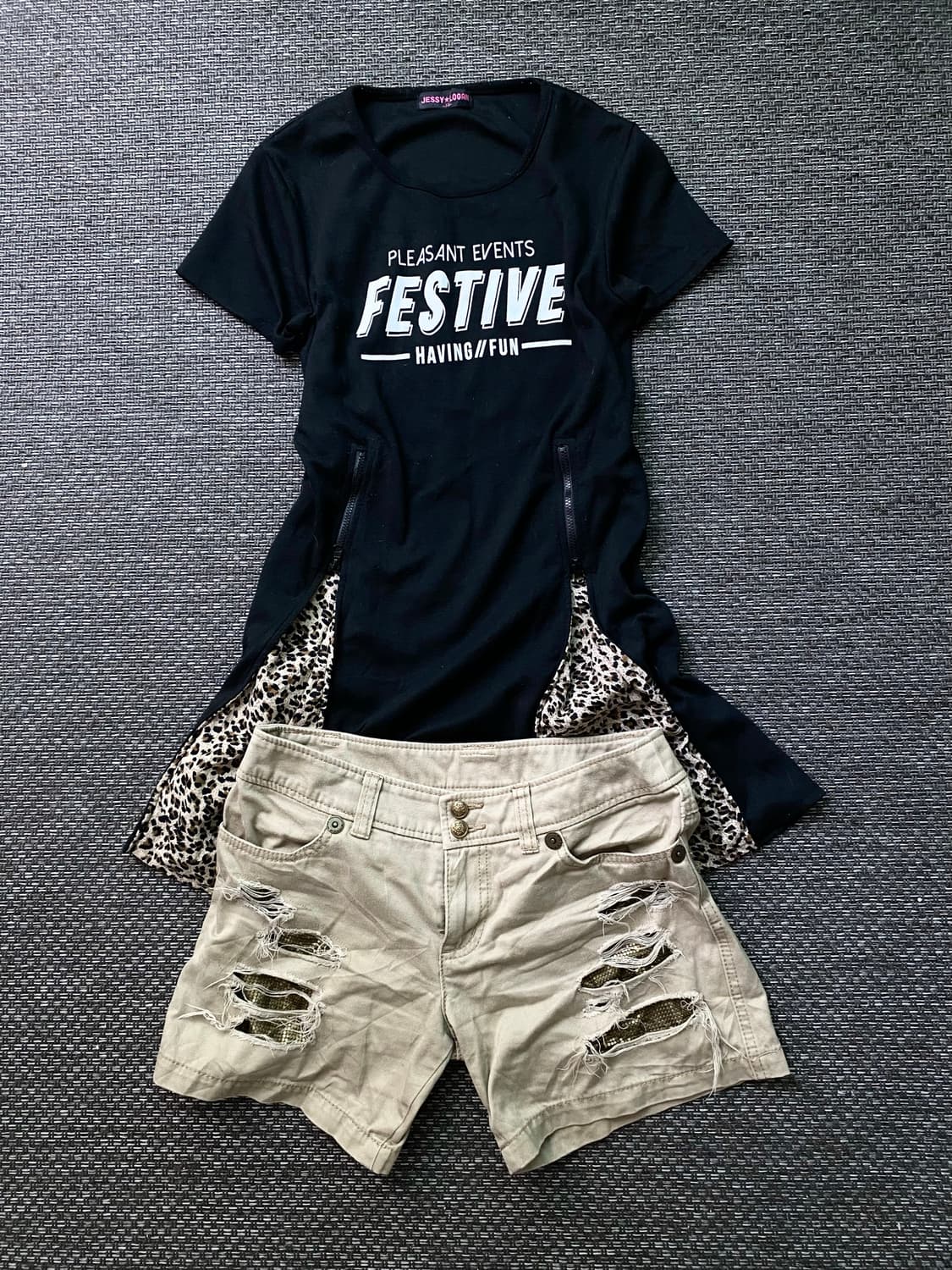 Y2K Mood Damaged Detail Short Pants 상품이미지1