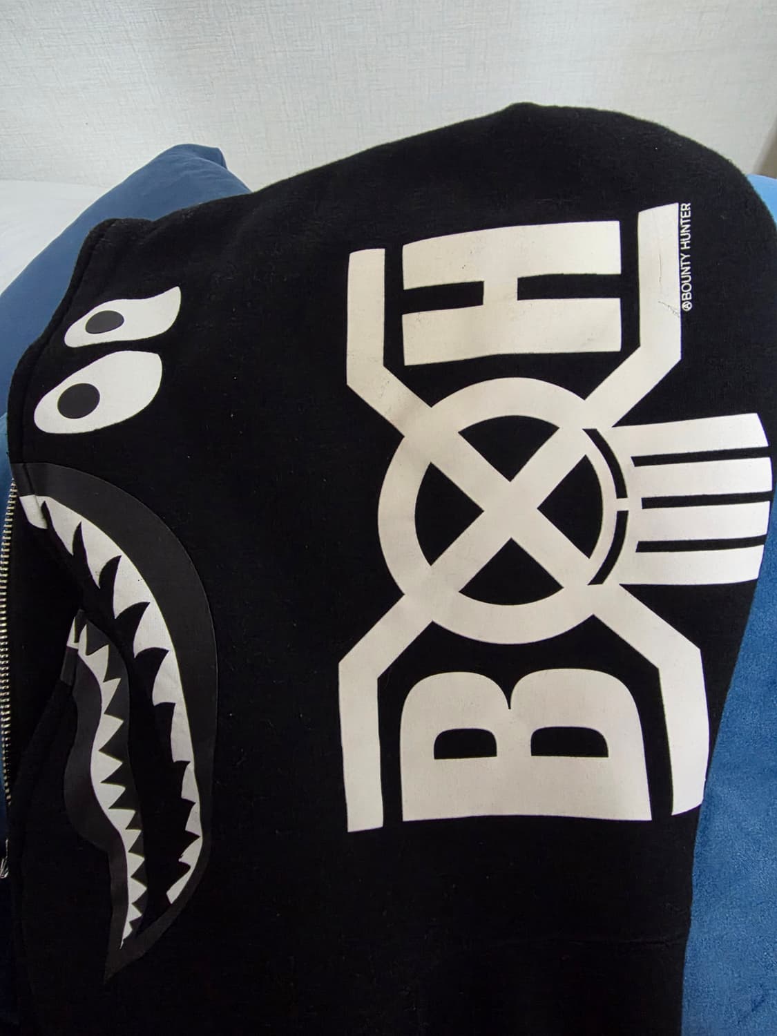 베이프 매드 샤크 후드 xl 바운티 헌터스 콜라보  상품이미지2