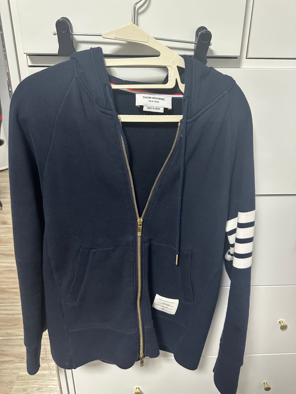 톰브라운 후드집업 상품이미지2