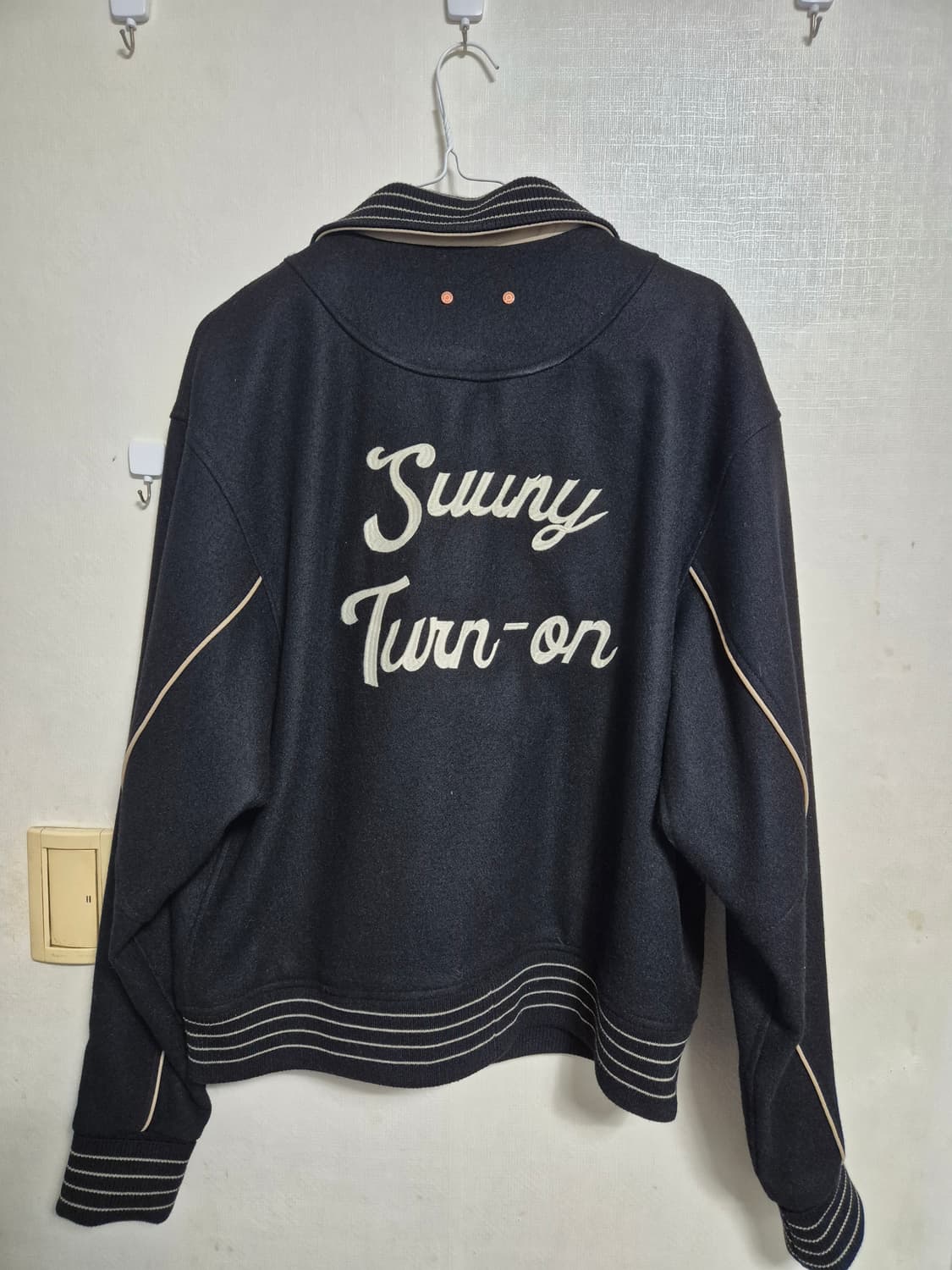 [L] 앤더슨벨 써니 바시티 자켓 상품이미지2