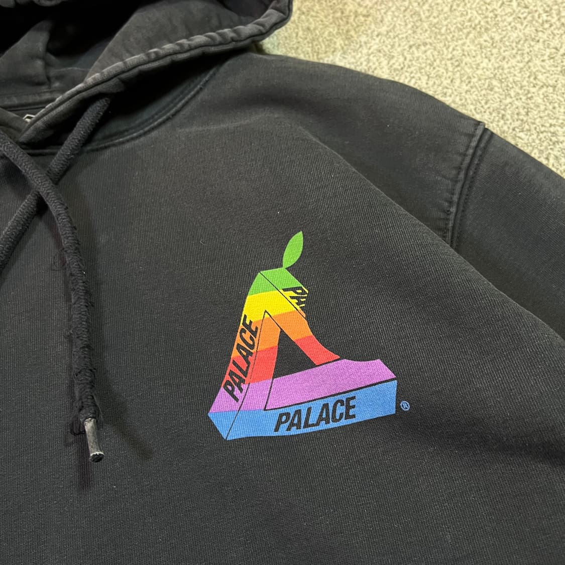 팔라스 19ss 잡스워스 후드티 상품이미지4