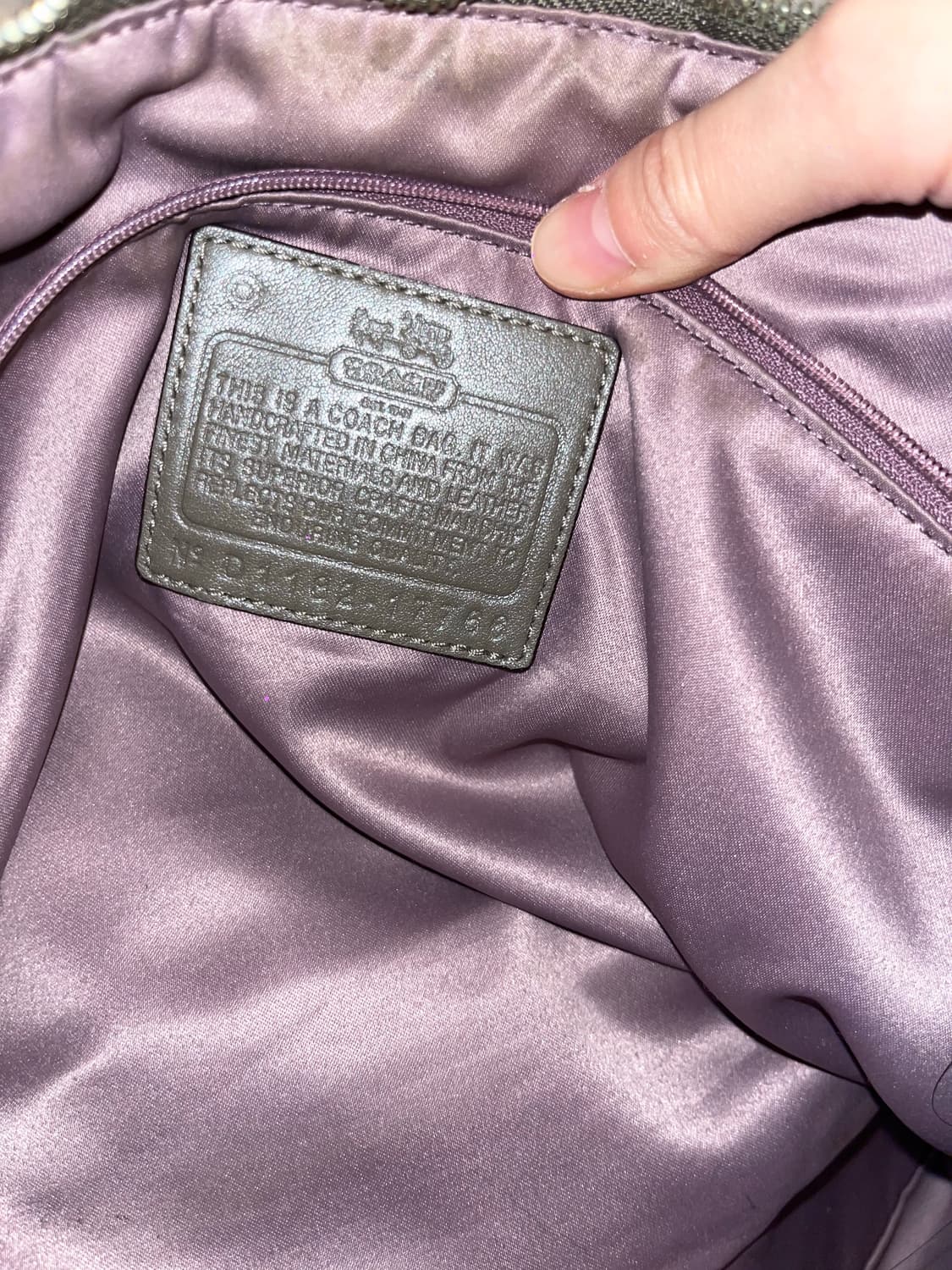 🎉BLACK FRIDAY🎉 Coach sliver bag 상품이미지9