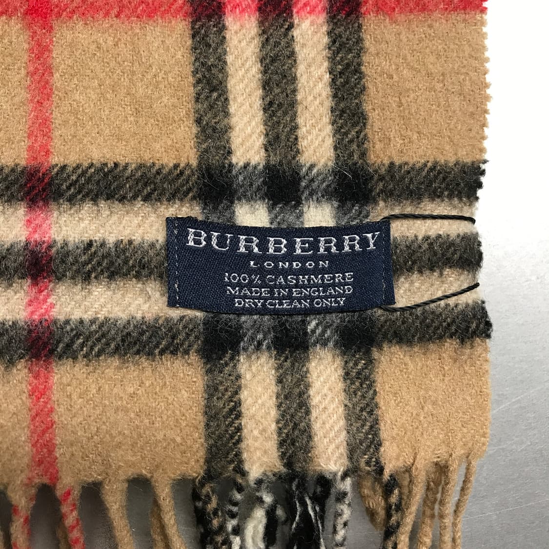 버버리 정품 캐시미어 머플러 베이지 상품이미지4