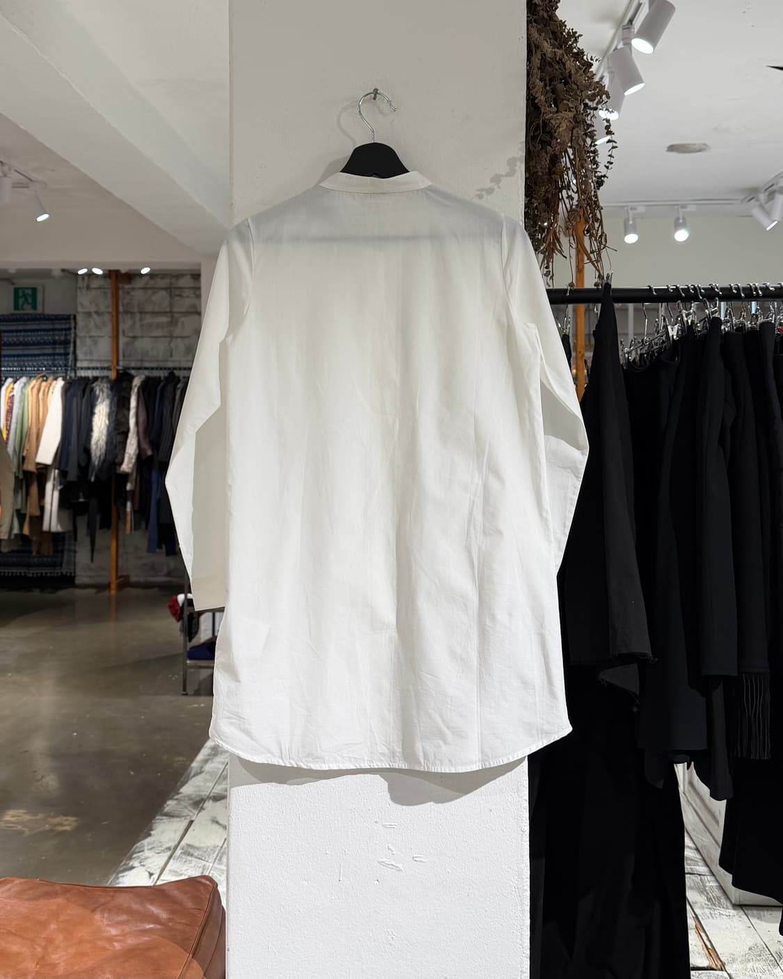 몽클레어 화이트 차이나칼라 셔츠 상품이미지6