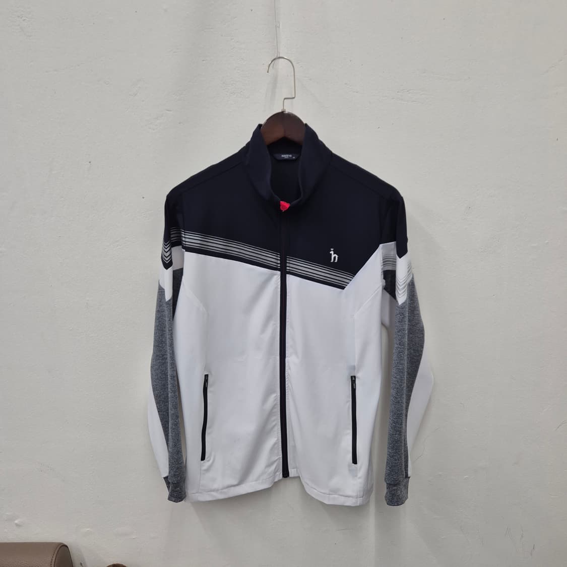 헤지스 골프 긴팔 집업 90 상품이미지1