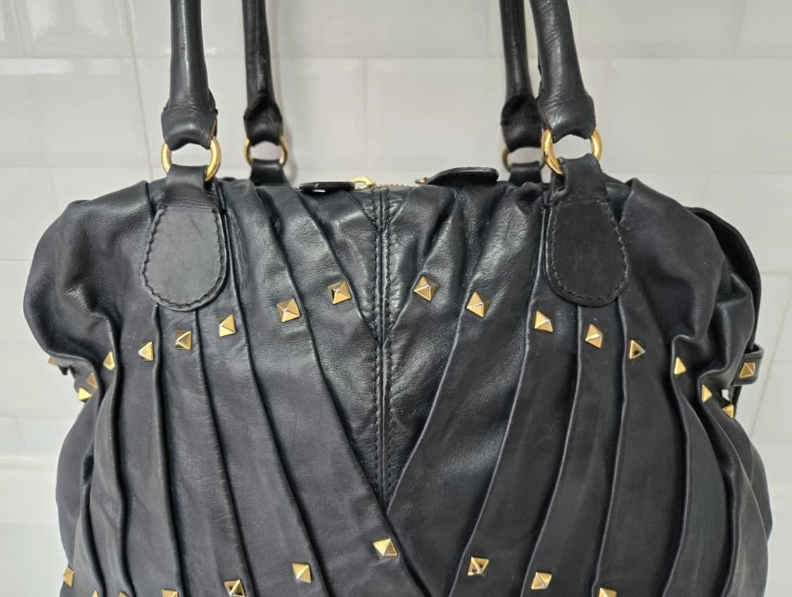 발렌티노 Valentino블랙 레더 메종 숄더백 상품이미지5