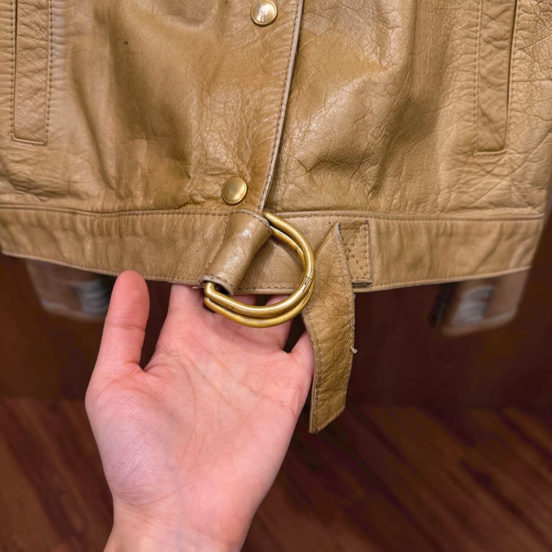 미쏘니 카프스킨 레더 니트 믹스 자켓 불록 패턴 스트랩 디테일 베이지 상품이미지7