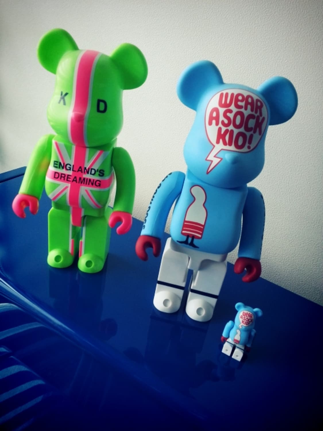 베어브릭 언디피티드(Undefeated) 400%+100% 상품이미지1