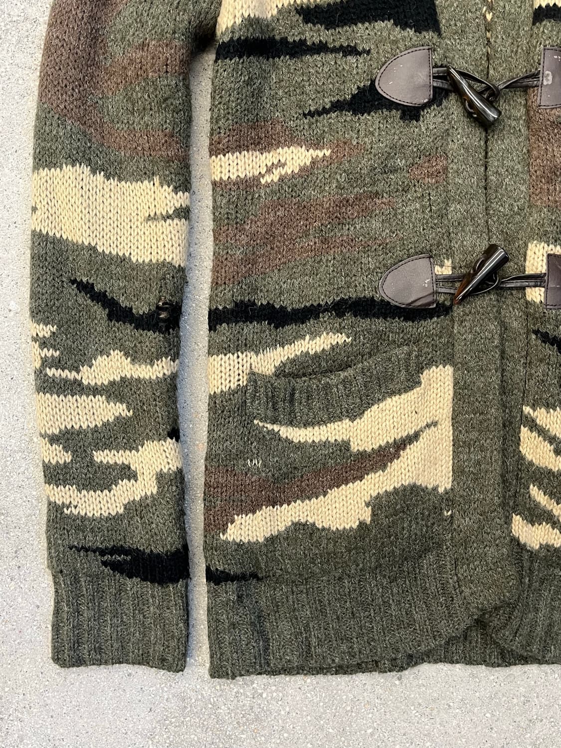 안티발리스틱 카모 니트 더플 가디건 상품이미지3